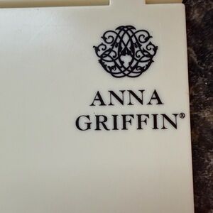 Cricut Anna griffin Cuttlebug set of 3 Embossing Folders